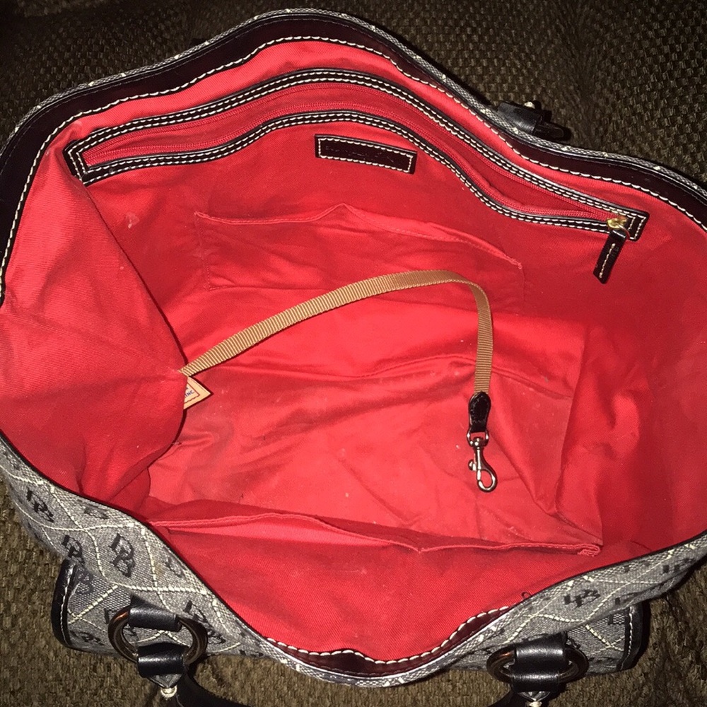Dooney & Bourke Tote